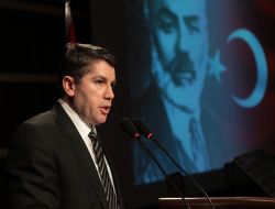 Akif: Milli Ruhun Mimarı